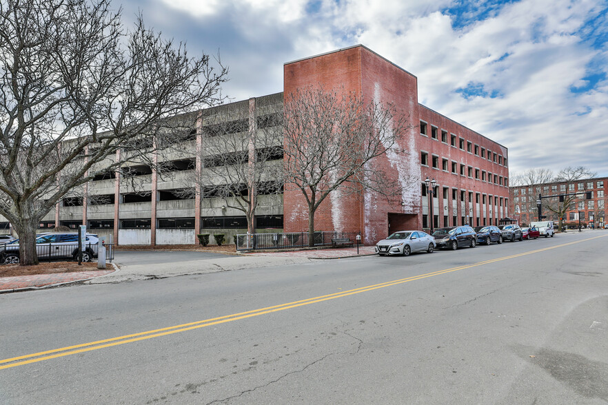 Building Photo - 61 Market