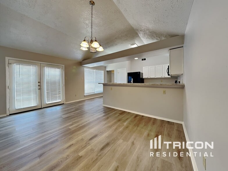 Building Photo - 2722 Spring Dusk Dr
