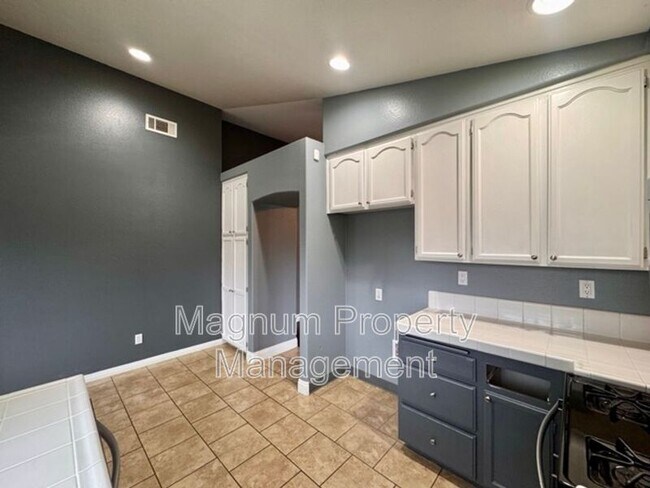 Building Photo - 30594 Glaspell Ct