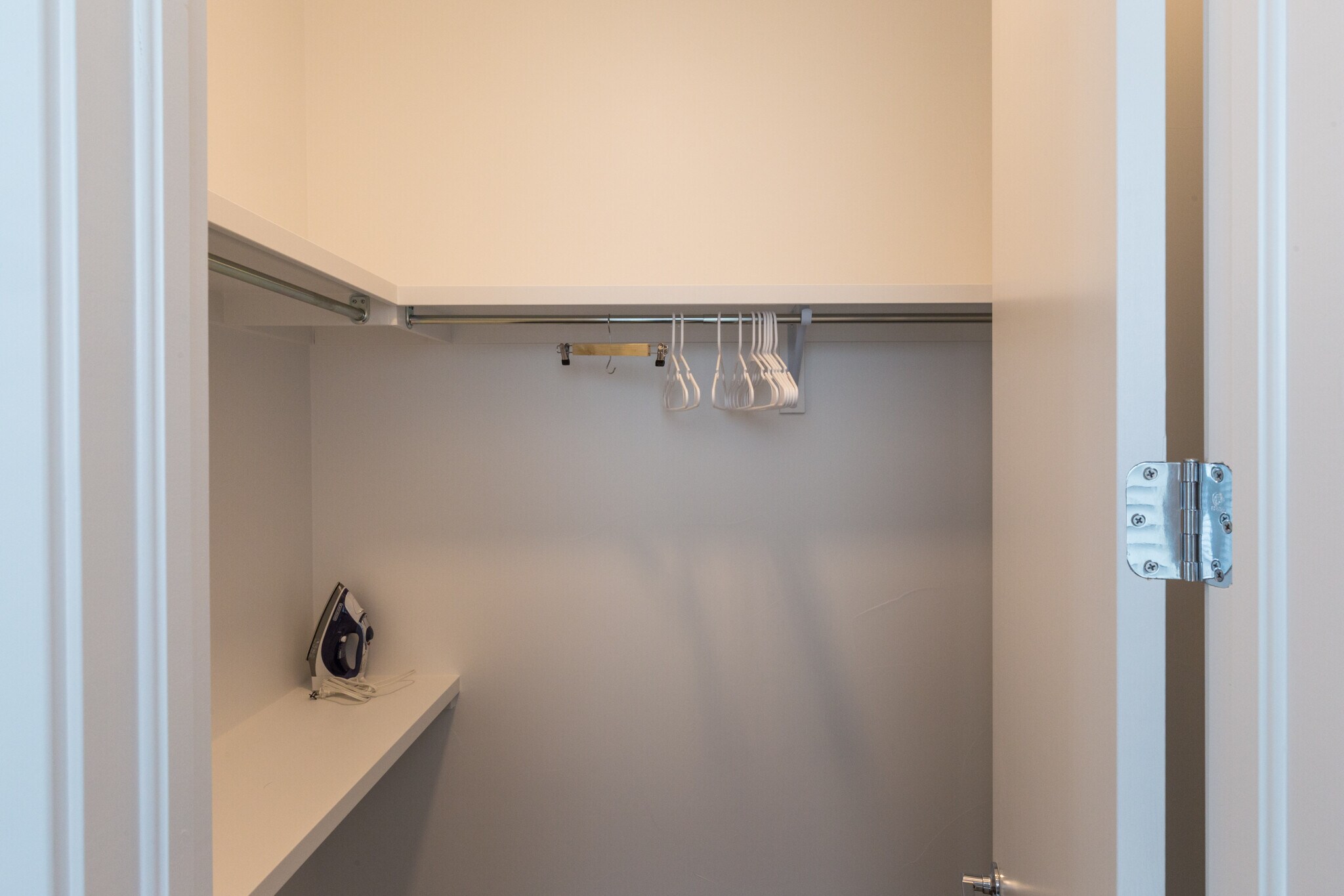 Building Photo - 3081 W 16th Ave