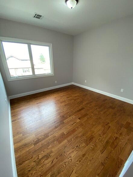 Bedroom 2 - 29 Pleasant Ave