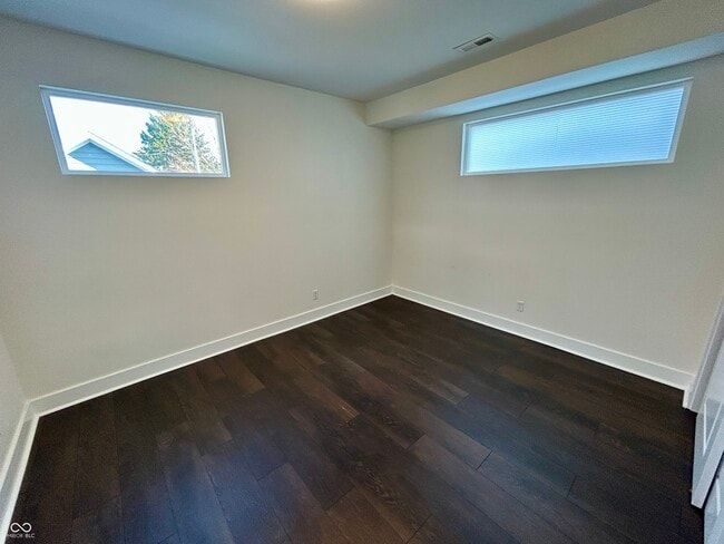 Building Photo - 2511 S Delaware St