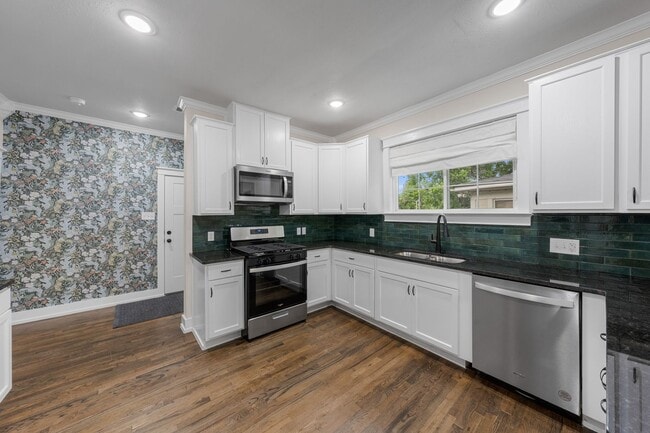 Building Photo - Charming 3 Bed / 2 Bath Single-Family Home with Detached 2-Car Garage in Temple ISD