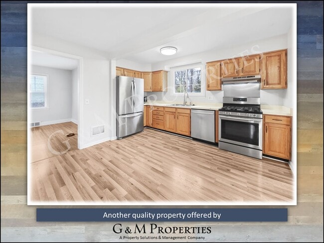 Building Photo - Beautiful 3-Bedroom Home for Rent - Greece Schools!