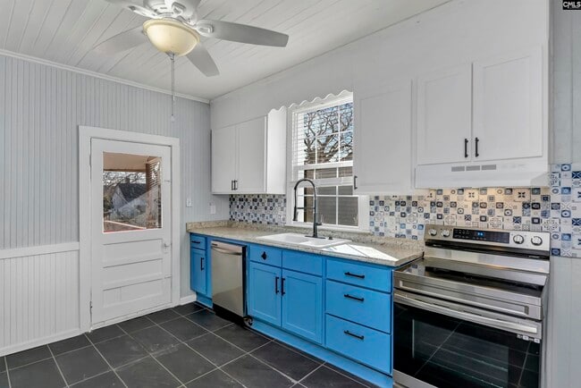 Building Photo - 203 Oliver St