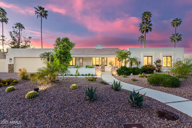 Building Photo - 6836 E Ludlow Dr