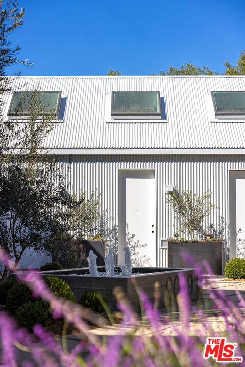 Building Photo - 1805 Penmar Ave