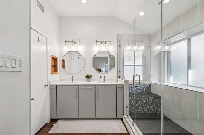 Building Photo - 5913 Abilene Trl