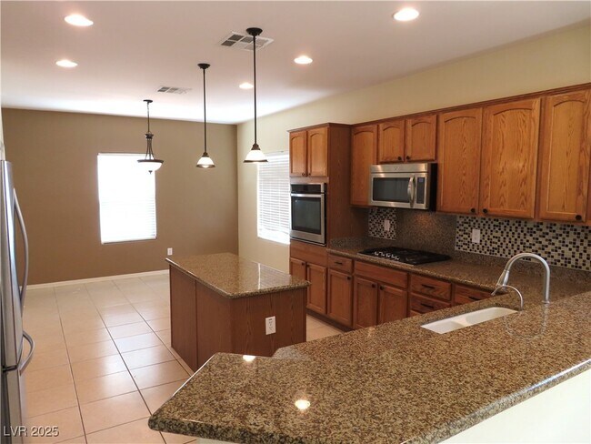 Building Photo - 2211 Waterton Rivers Dr