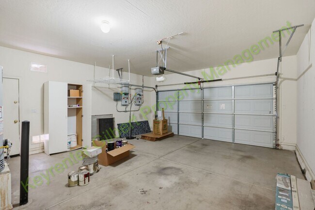 Building Photo - Enjoy Arizona Living in This Gilbert Home with Private Pool