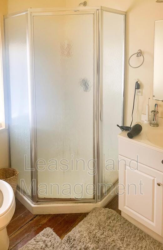 Building Photo - 25 George St