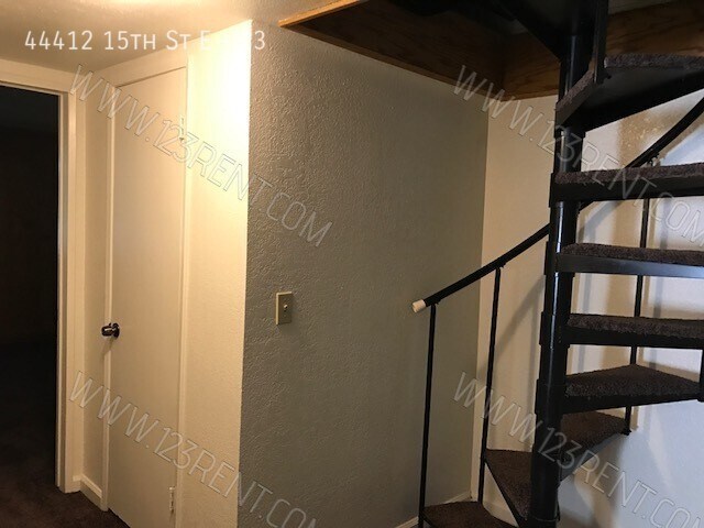 Building Photo - 44412 15th St E