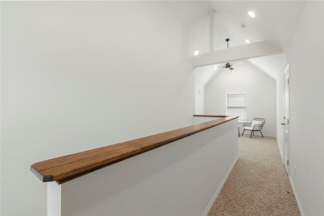 Building Photo - 228 Richards St