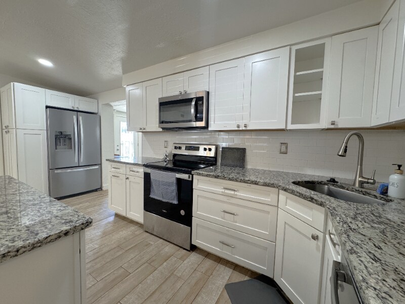 Building Photo - 10996 106th Ave N