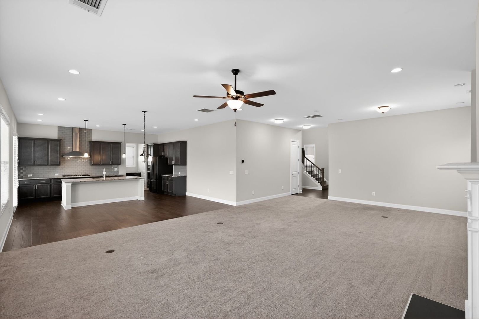 Building Photo - 3745 Crestland Ln