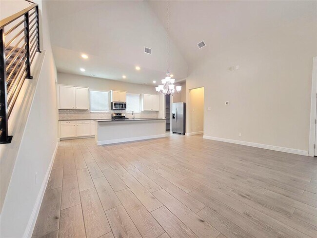 Building Photo - 601 C-Bar Ranch Trl
