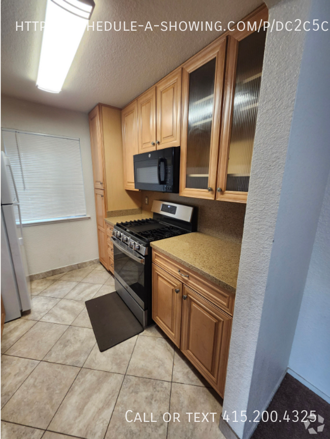 Building Photo - 11150 Trinity River Dr