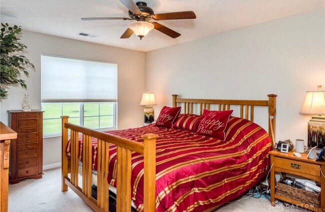 Building Photo - Crestmont 104