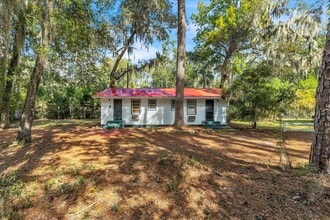 Building Photo - 1 bedroom off of Ferguson