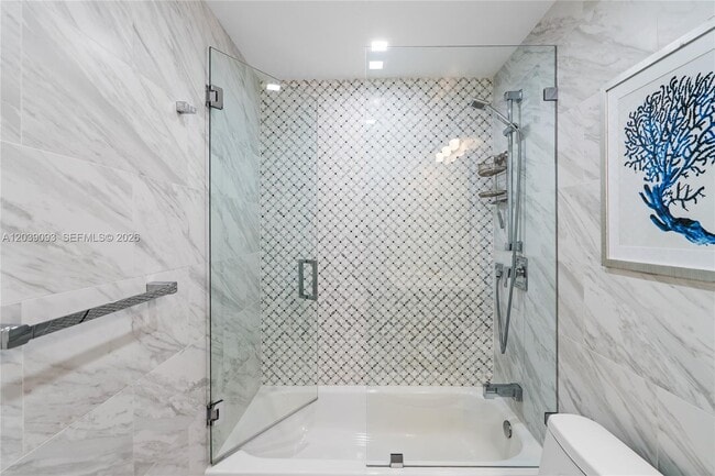 Building Photo - 5055 Collins Ave