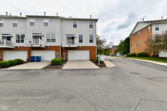 Building Photo - 1135 Cavendish Dr
