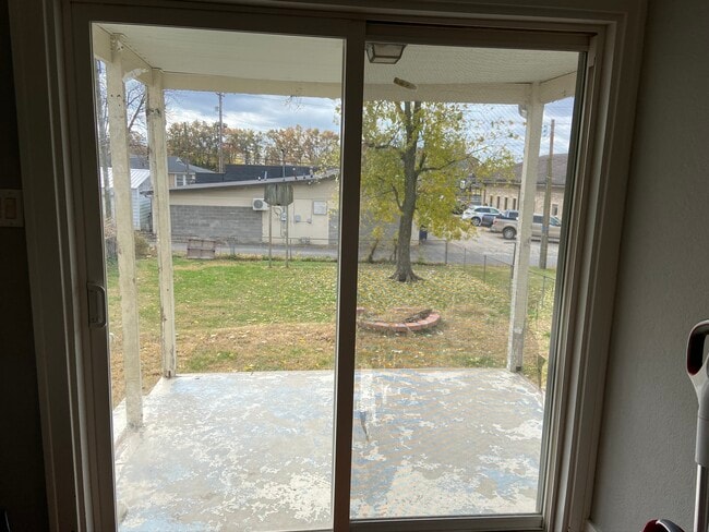 Building Photo - 1747 Whitener St