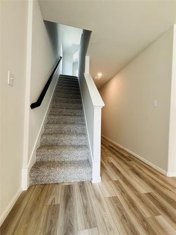 Building Photo - 912 Santa Lucia Dr