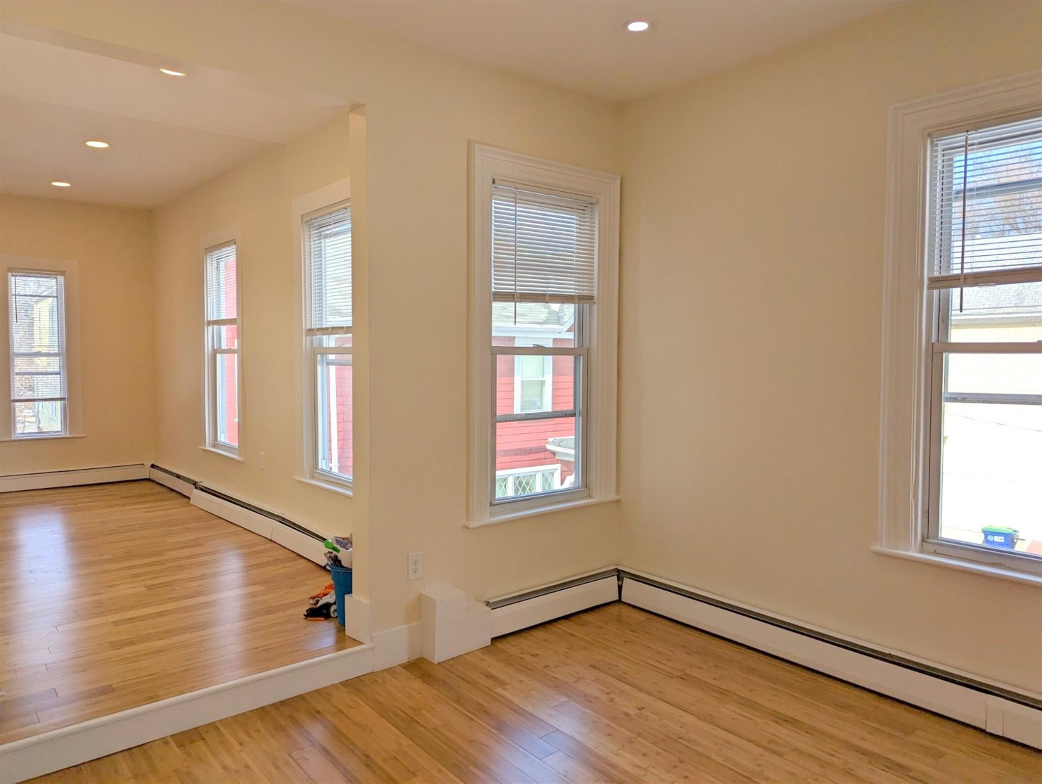 Building Photo - 18 Cameron Ave