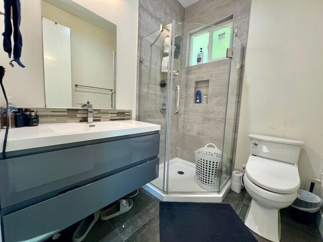 Building Photo - 13090 Heath St