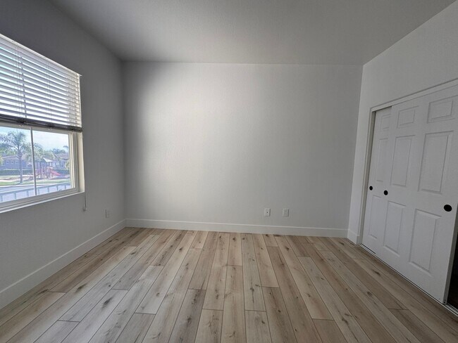 Building Photo - Stylish Renovated Home with Garage & Priva...