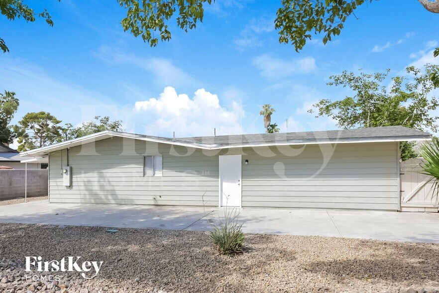 Building Photo - 2552 Masters Cir