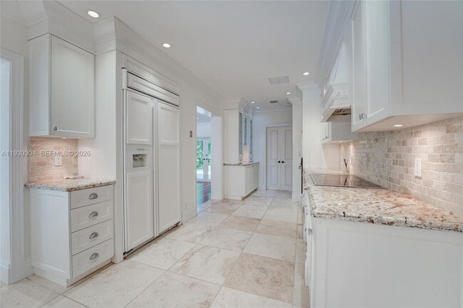 Building Photo - 10640 SW 61st Ave