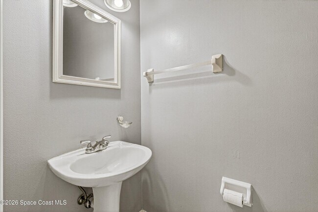 Building Photo - 2240 Marsh Harbor Ave