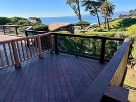 Building Photo - 502 Playa Blvd