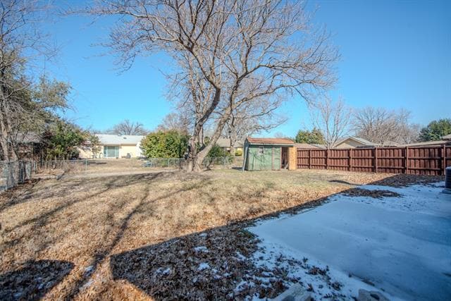 Building Photo - 1913 Fairfield Dr