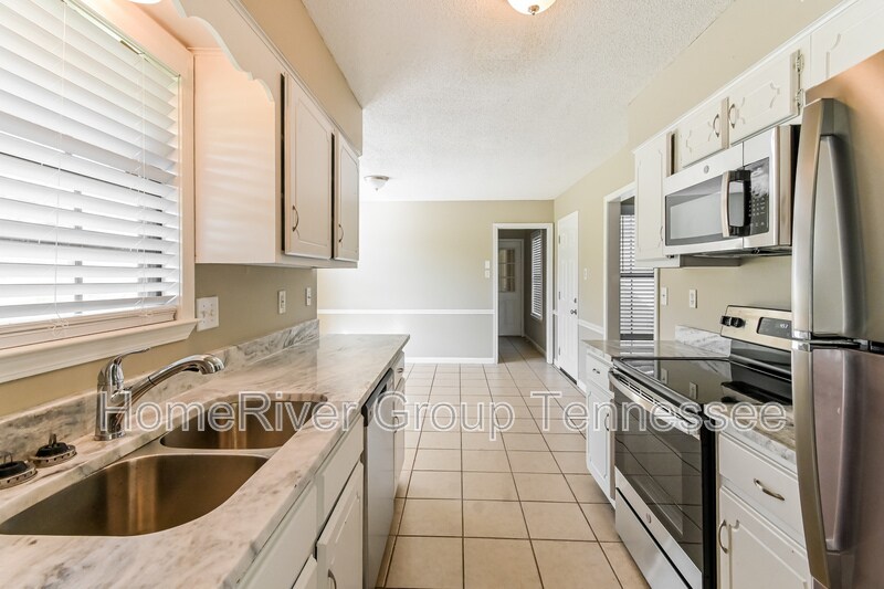 Building Photo - 5067 Cherry Bark Cove