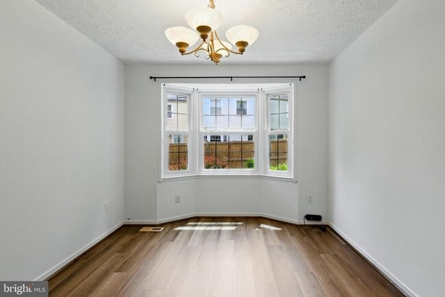 Building Photo - 351 Gundry Dr