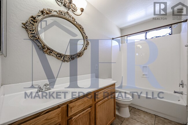 Building Photo - Home at El Mirage Rd/Cactus Rd! JOIN THE W...