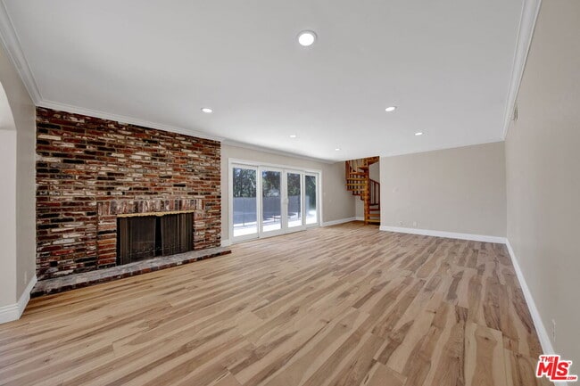 Building Photo - 16608 Park Ln Cir
