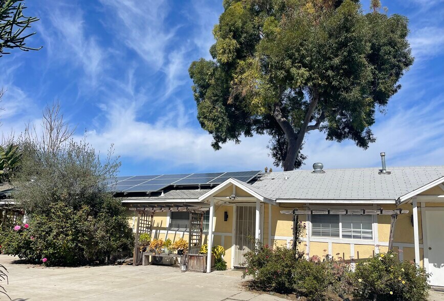 Building Photo - 13012 McKinley Ave