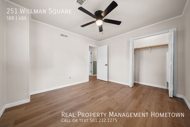 Building Photo - 251 Willman Square