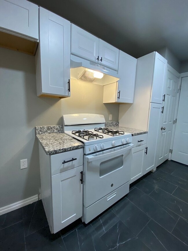 Building Photo - 1304 N 73rd E Ave