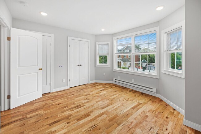 Building Photo - 6942 Torresdale Ave