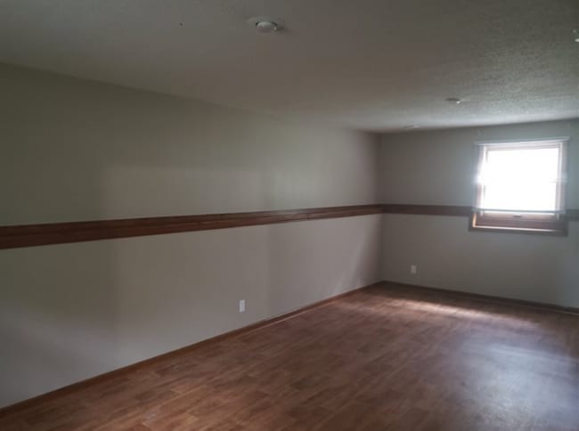 Building Photo - 290 Garfield St