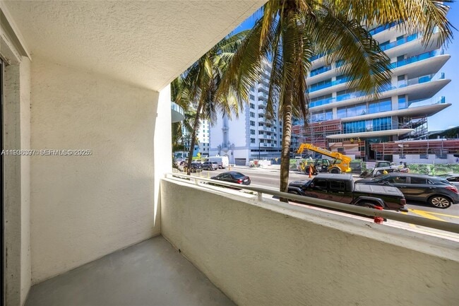 Building Photo - 9172 Collins Ave