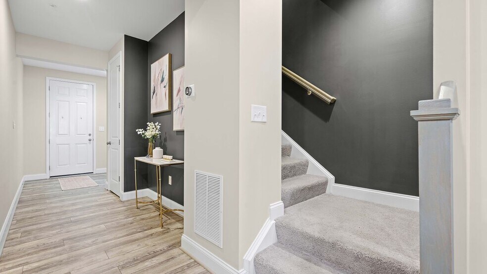 Building Photo - 441 Roebling Ct