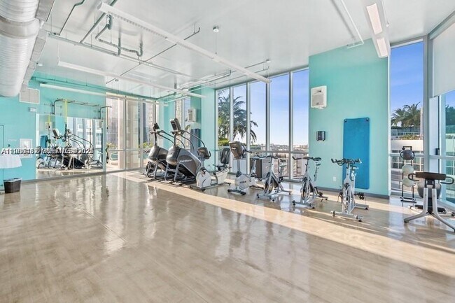 Building Photo - 888 Biscayne Blvd