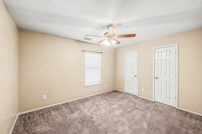 Building Photo - 18114 Sorrell Oaks Ln