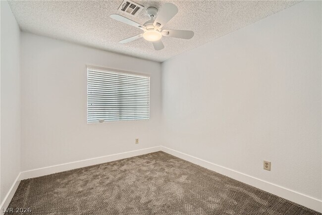 Building Photo - 4844 Maryvale Dr