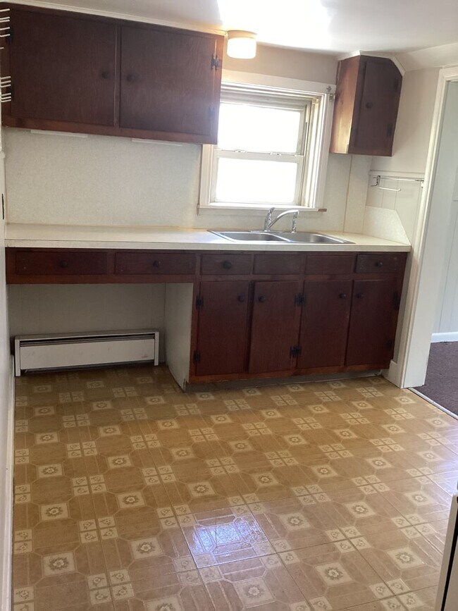 Building Photo - 15371 Church St